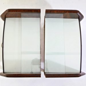 Midcentury Italian Nightstands in the manner of Vittorio Dassi